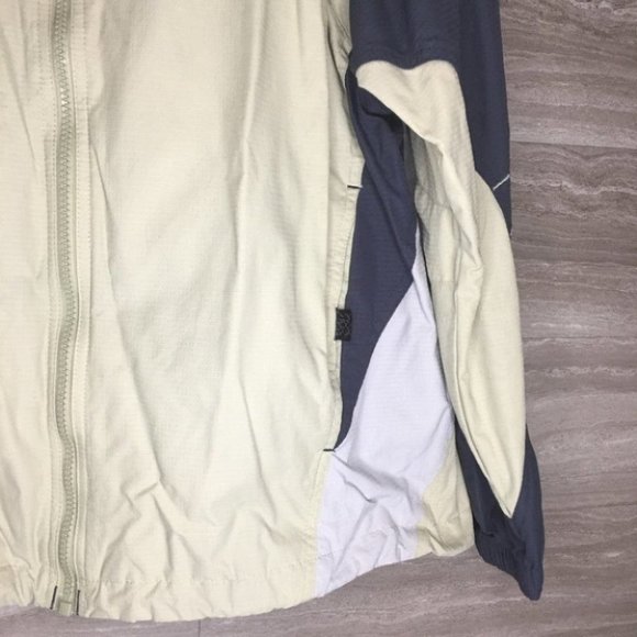 Women’s Columbia Packable Jacket - Picture 5 of 10